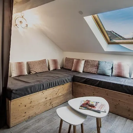 Litchi Lovely Loft With Ac Rue Du Paquier *