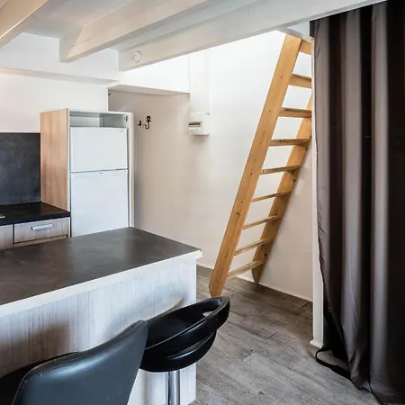 Litchi Lovely Loft With Ac Rue Du Paquier