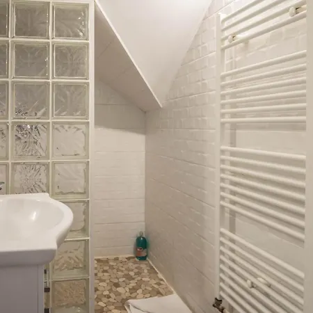 Litchi Lovely Loft With Ac Rue Du Paquier Appartement *