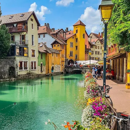 Litchi Lovely Loft With Ac Rue Du Paquier Annecy